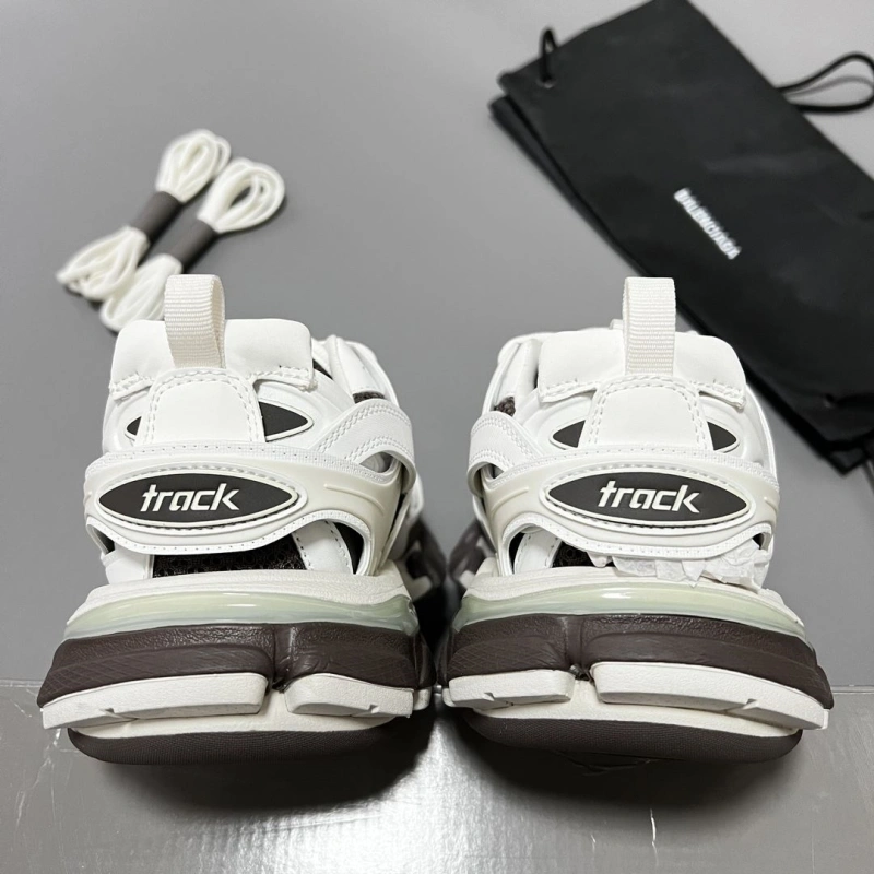 Sleek Bxlxnciaga Sneakers 110147