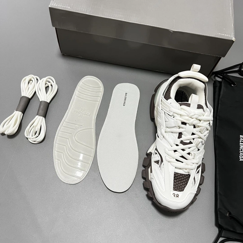 Sleek Bxlxnciaga Sneakers 110147