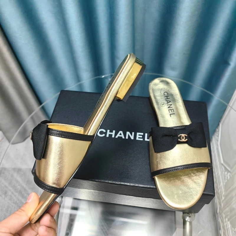 HighQuality Chxnxl Slippers 130501