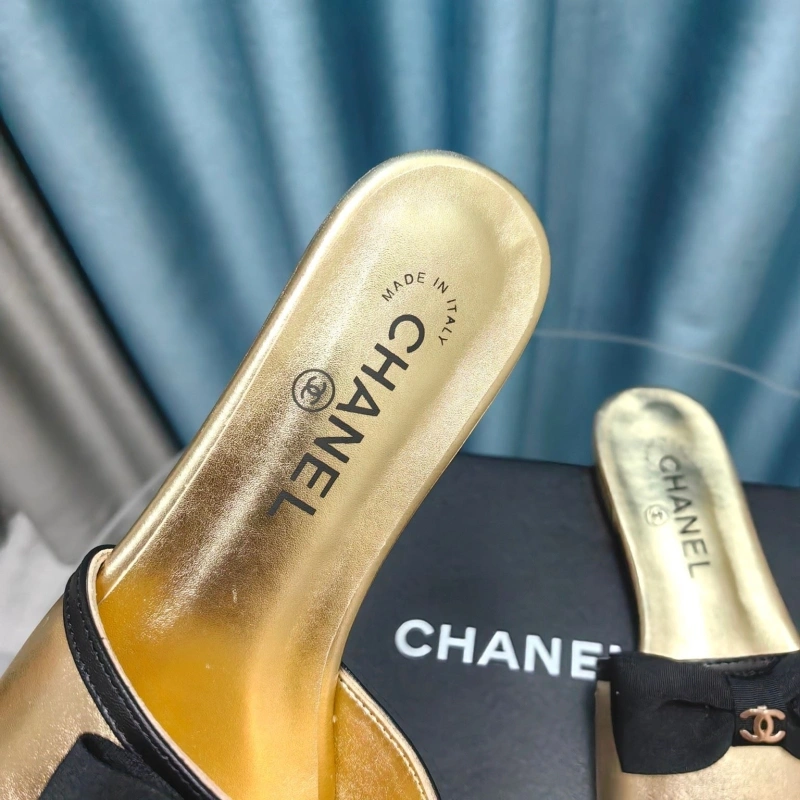 HighQuality Chxnxl Slippers 130501