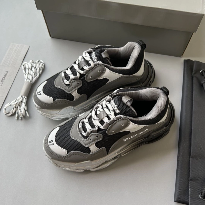 Sophisticated Bxlxnciaga Sneakers 110100