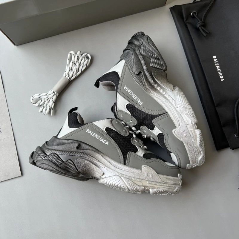 Sophisticated Bxlxnciaga Sneakers 110100
