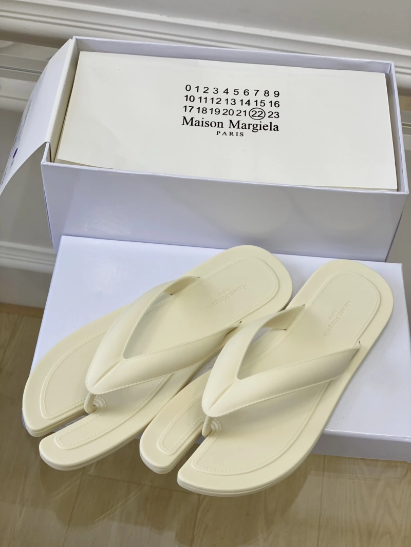 Othxr Slippers TopPick 216346