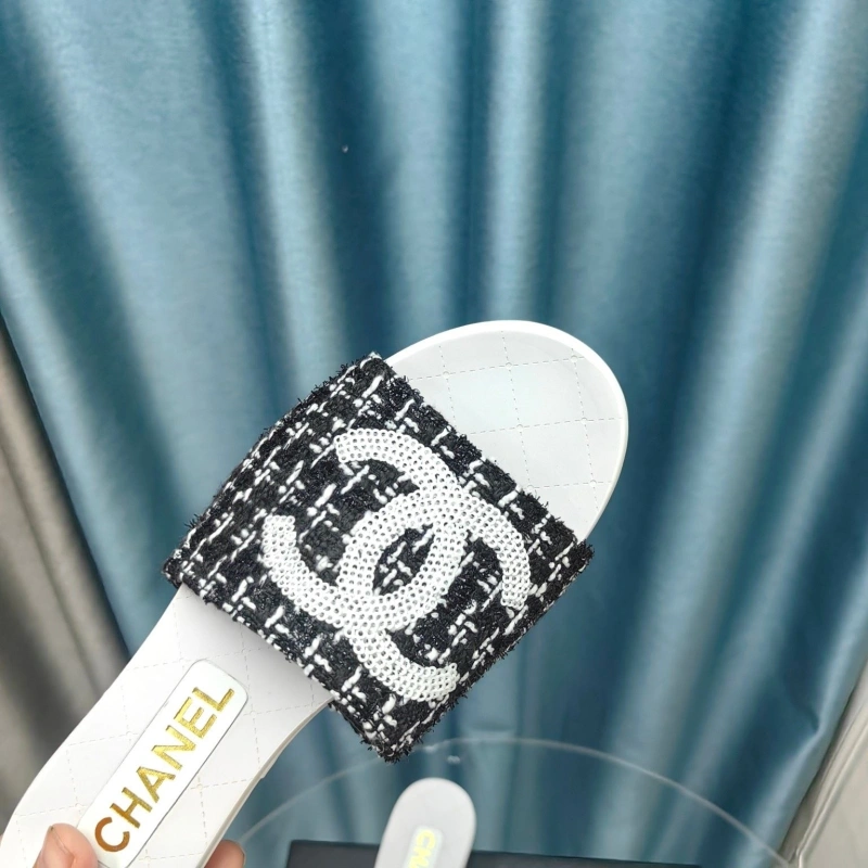 Practical Chxnxl Slippers 130499