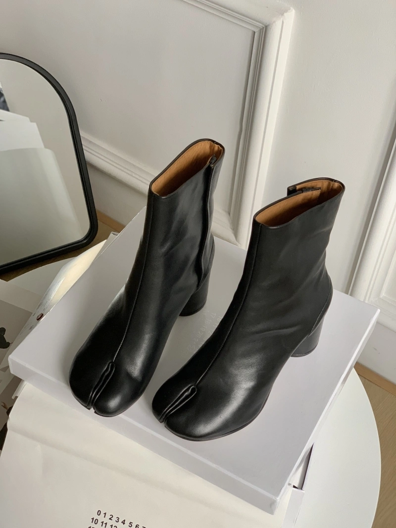EyeCatching Othxr Boots 216438