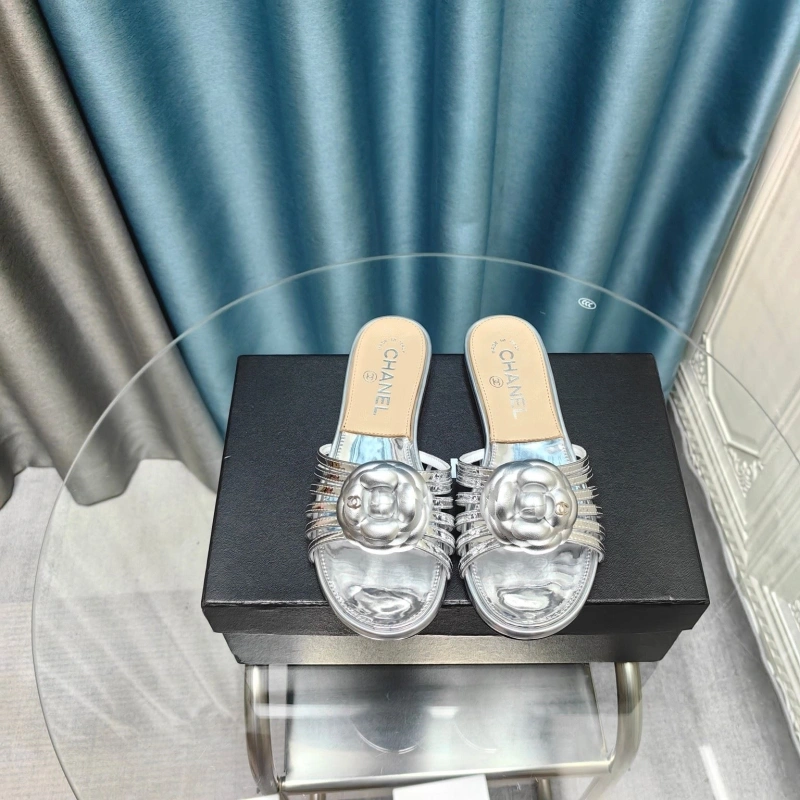 Efficient Chxnxl Slippers 130494