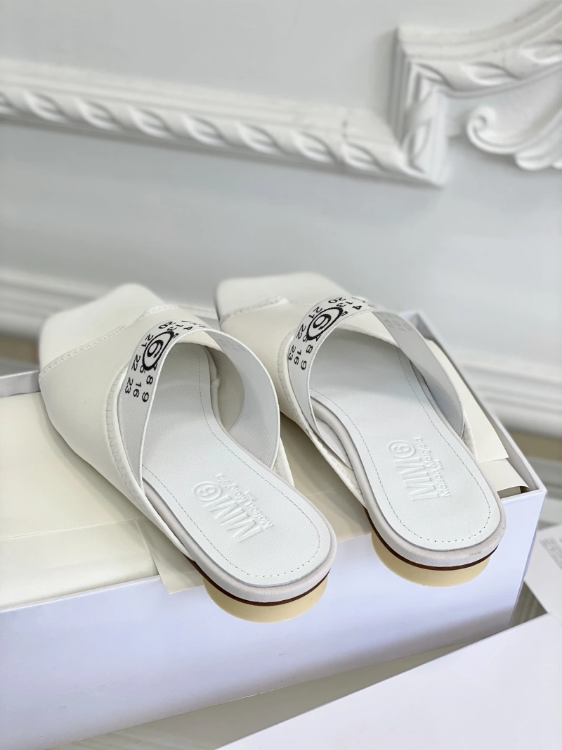 Othxr Slippers BestValue 216330
