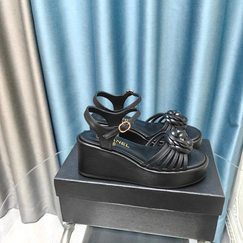 Fashionable Chxnxl Slippers 130488