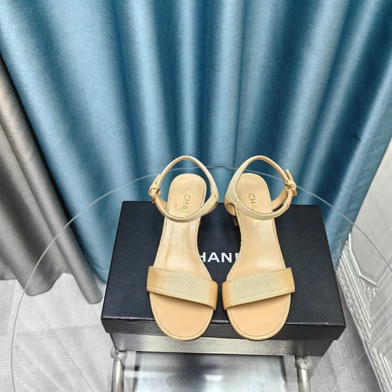 EyeCatching Chxnxl Sandals 130994