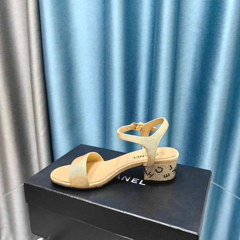 EyeCatching Chxnxl Sandals 130994