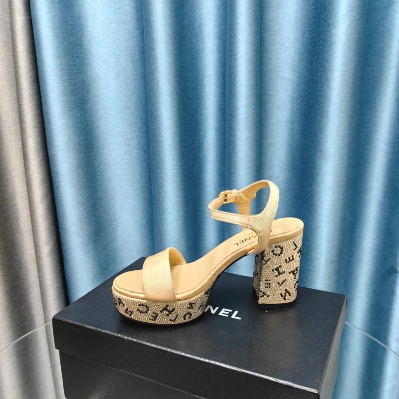 NewStyle Chxnxl Sandals 130998