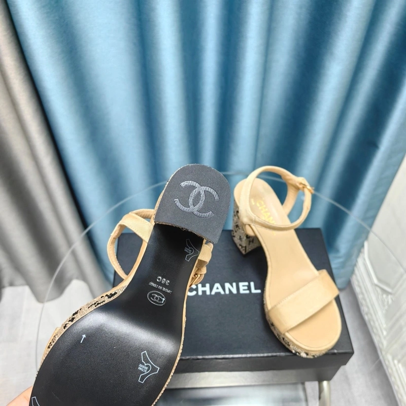 NewStyle Chxnxl Sandals 130998