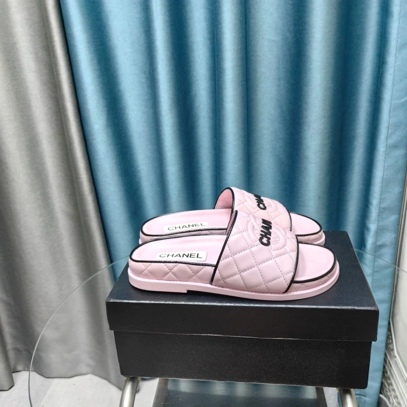 Cozy Chxnxl Slippers 130486