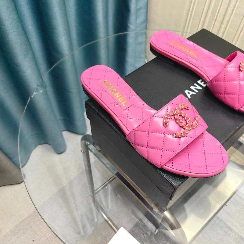 DailyWear Chxnxl Slippers 130473