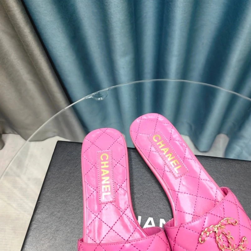 DailyWear Chxnxl Slippers 130473
