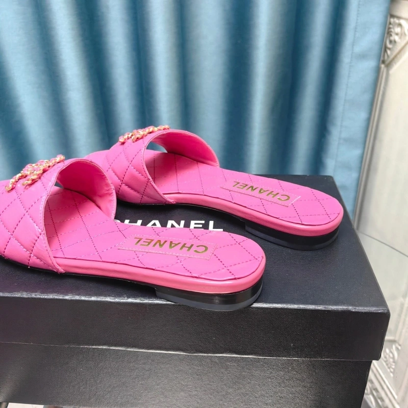 DailyWear Chxnxl Slippers 130473