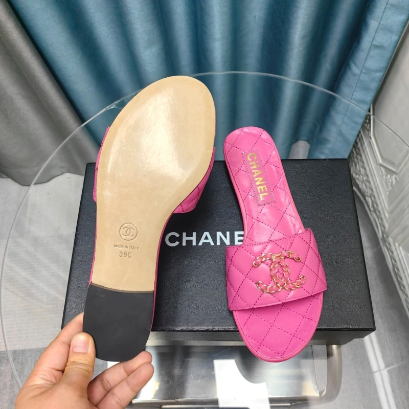 DailyWear Chxnxl Slippers 130473
