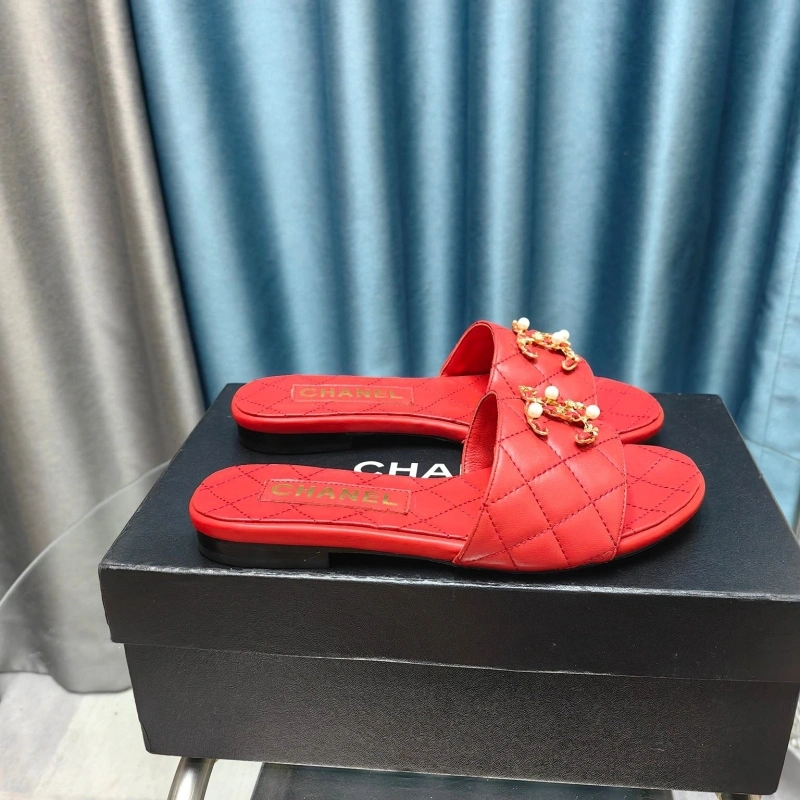 Compact Chxnxl Slippers 130461