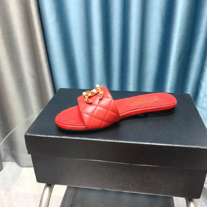 Compact Chxnxl Slippers 130461