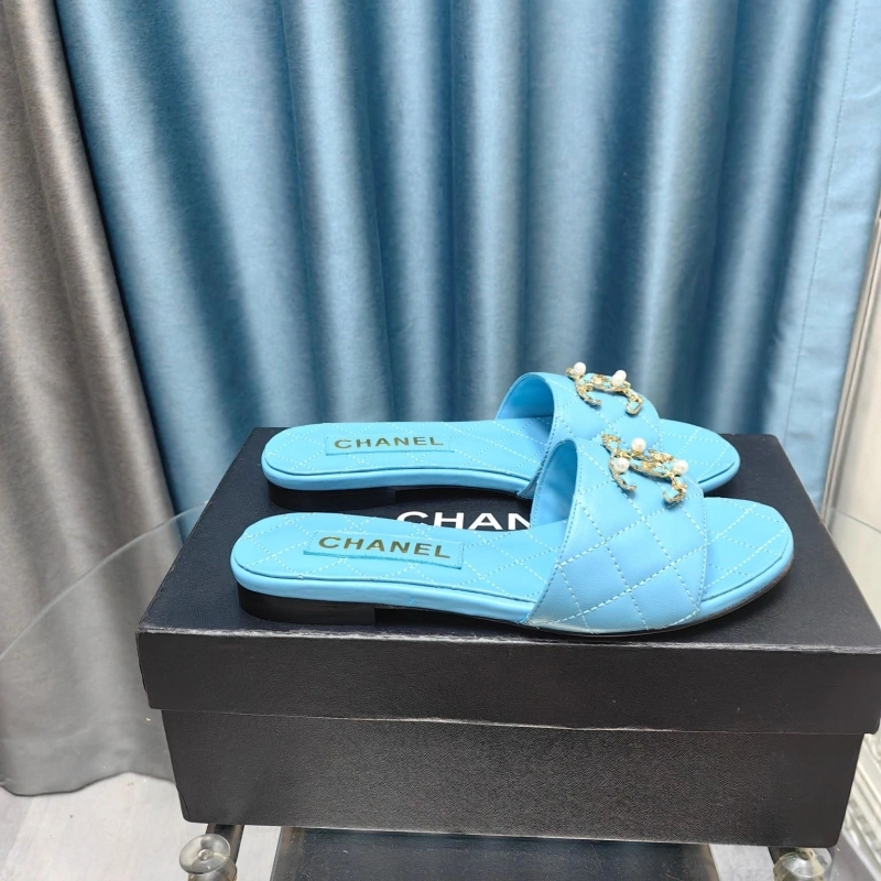GoodFit Chxnxl Slippers 130465