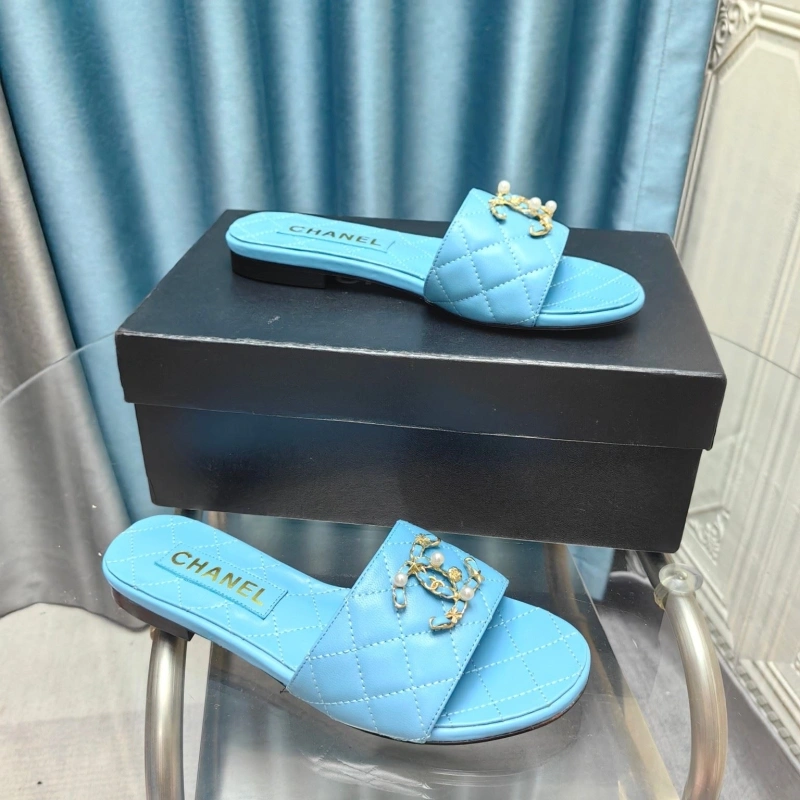 GoodFit Chxnxl Slippers 130465