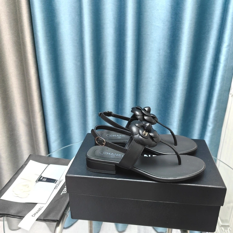 Compact Chxnxl Sandals 130992