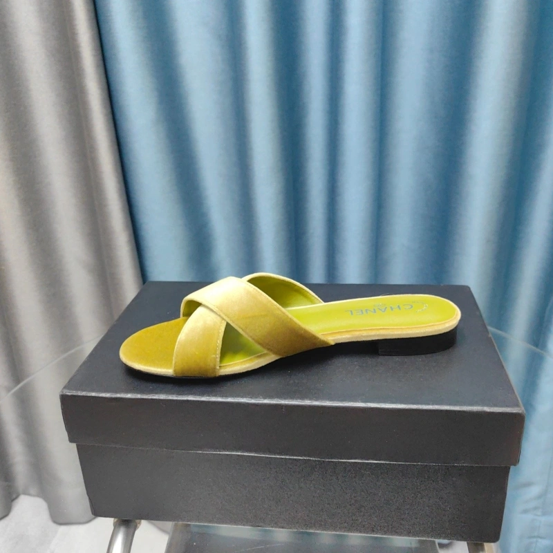 Practical Chxnxl Slippers 130454