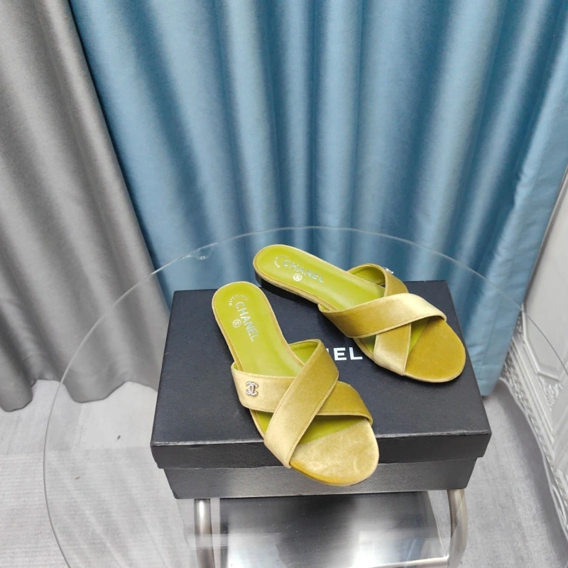 Practical Chxnxl Slippers 130454