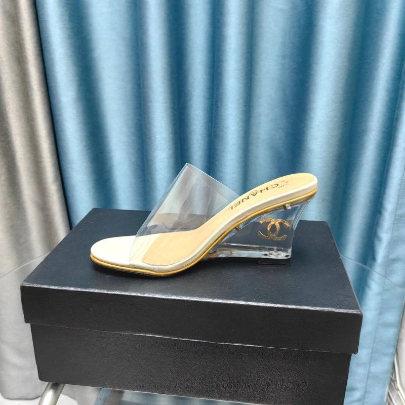 Stylish Chxnxl Slippers 130451