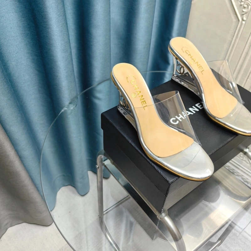 Stylish Chxnxl Slippers 130455