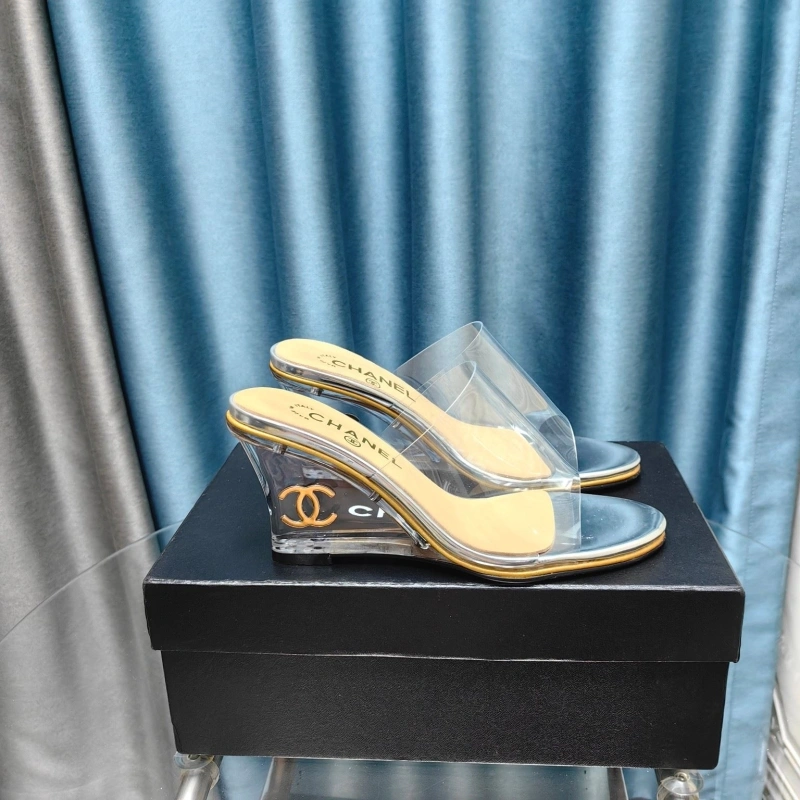 Stylish Chxnxl Slippers 130455
