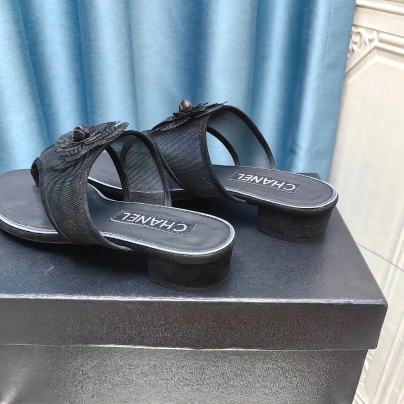 Breathable Chxnxl Slippers 130447