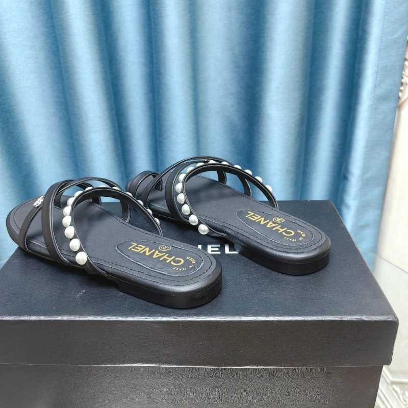 Breathable Chxnxl Slippers 130444