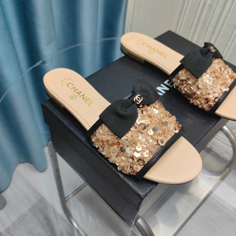 Trendy Chxnxl Slippers 130442