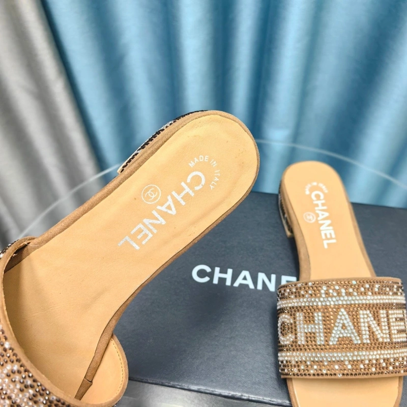 ModernLook Chxnxl Slippers 130434