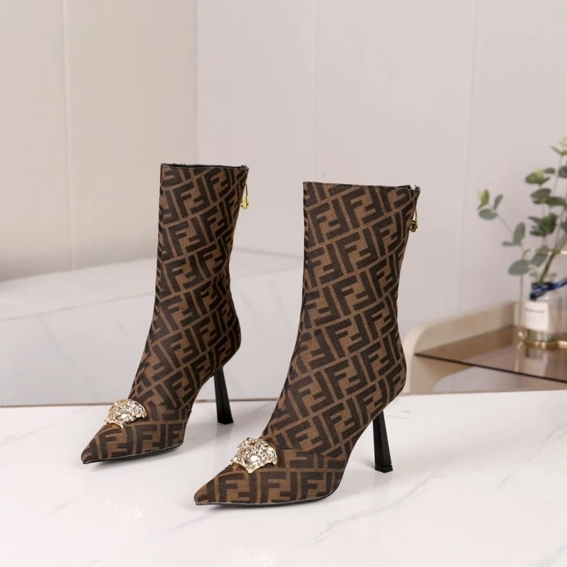 Gxvxnchy Boots Functional 154563