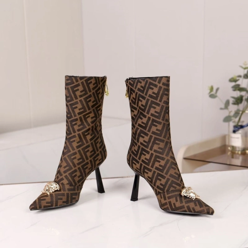 Gxvxnchy Boots Functional 154563