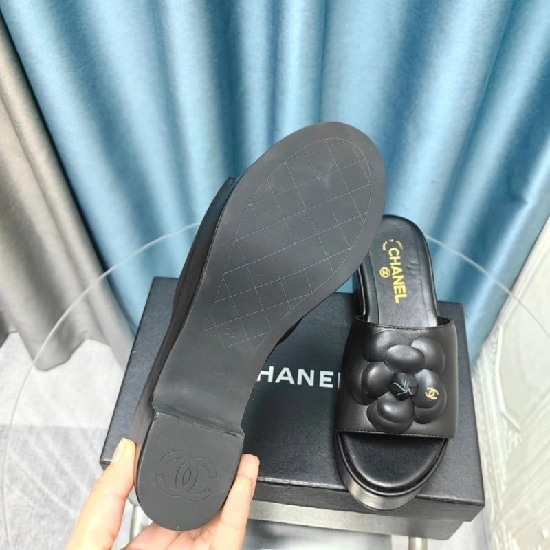 Durable Chxnxl Slippers 130426