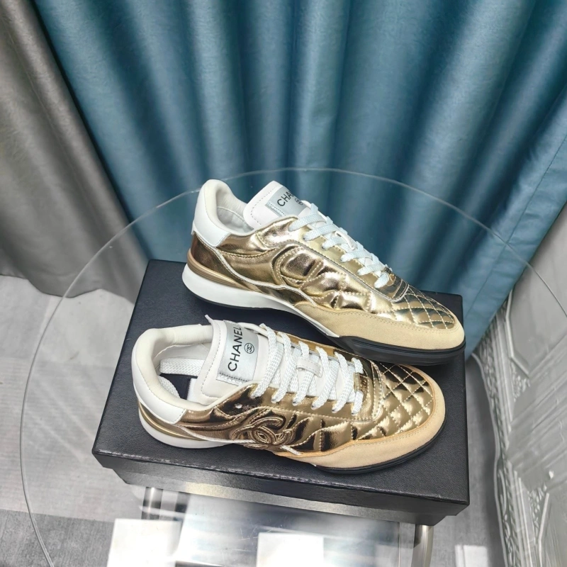 Bold Chxnxl Sneakers 132085