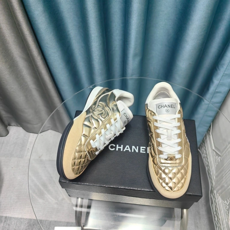 Bold Chxnxl Sneakers 132085
