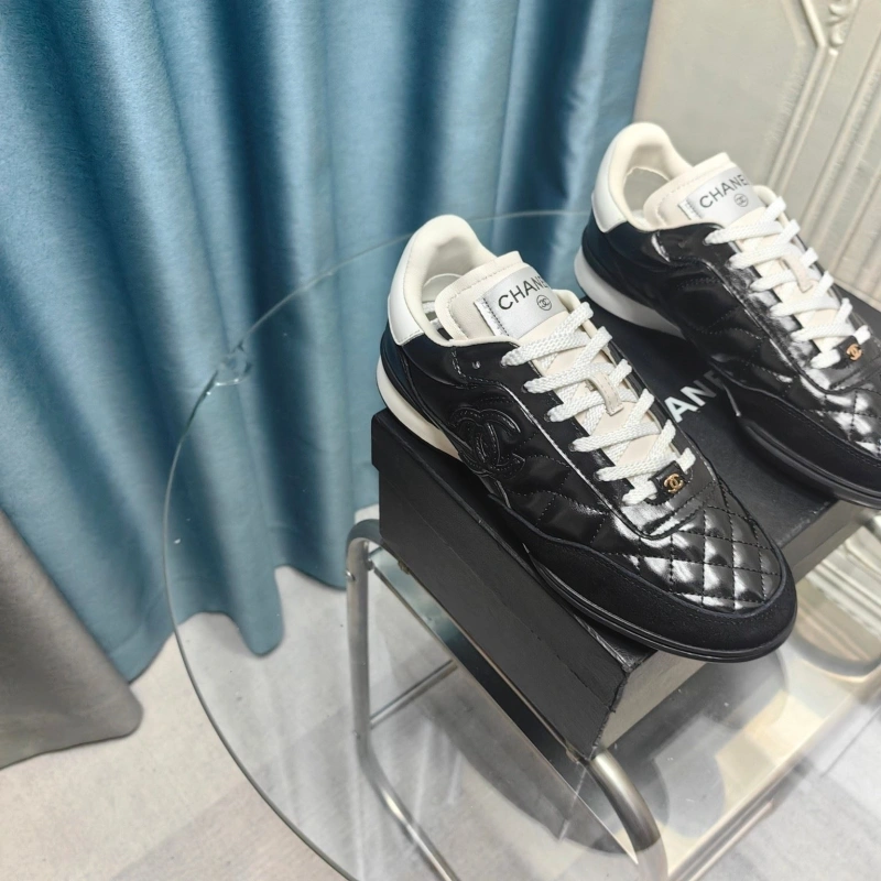 Trendsetting Chxnxl Sneakers 132089