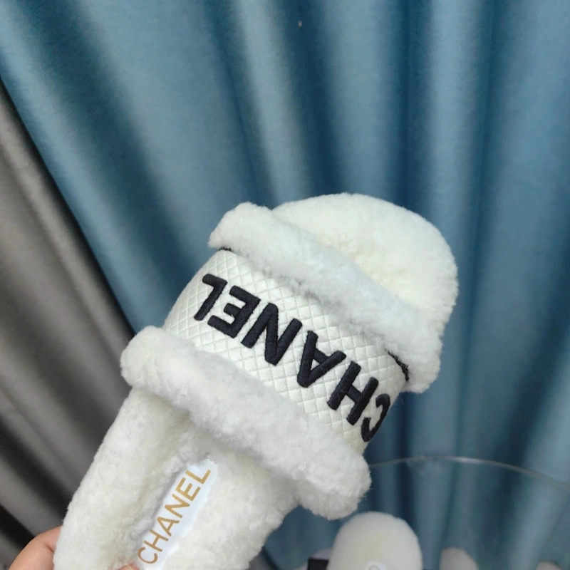 Refined Chxnxl Slippers 130418