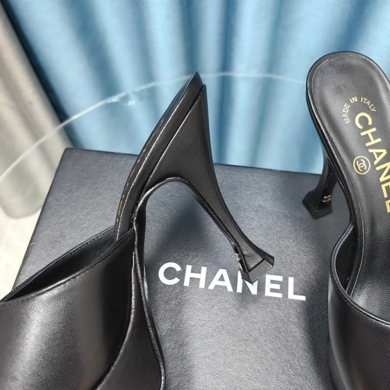 Trendsetting Chxnxl High Heels 131516