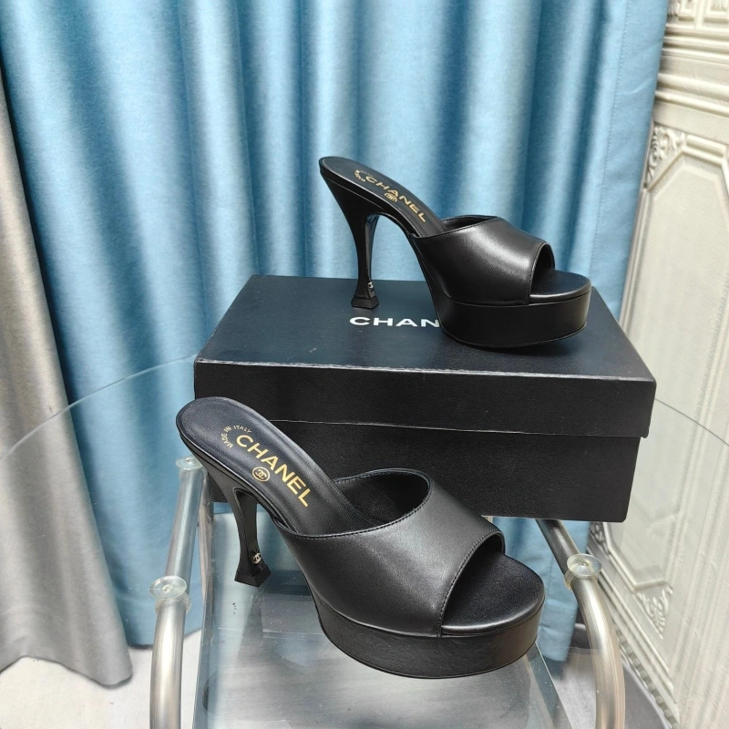 Trendsetting Chxnxl High Heels 131516