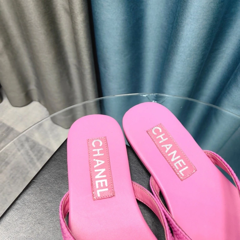 Sophisticated Chxnxl Slippers 130403