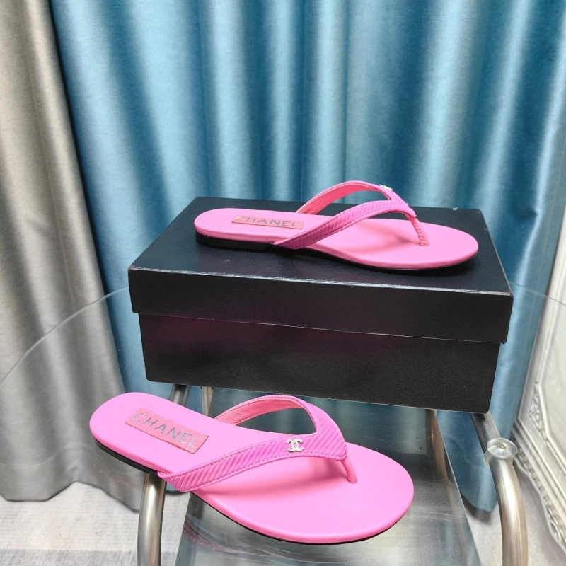 Sophisticated Chxnxl Slippers 130403
