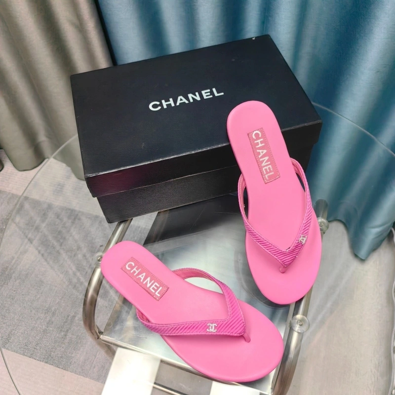 Sophisticated Chxnxl Slippers 130403