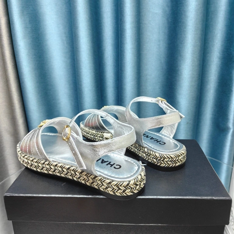 HighQuality Chxnxl Slippers 130419