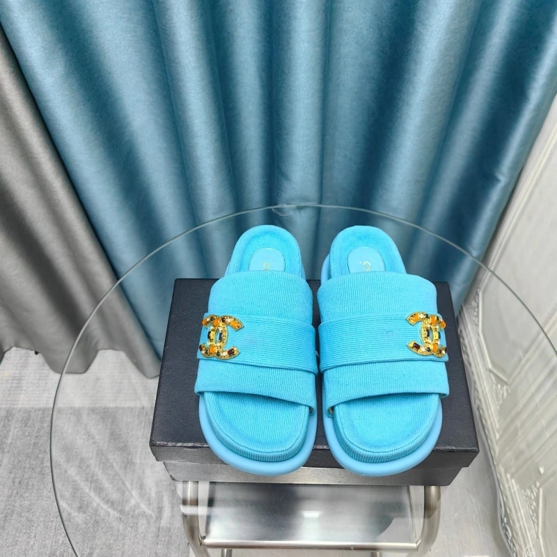 Chxnxl Slippers Compact 130416