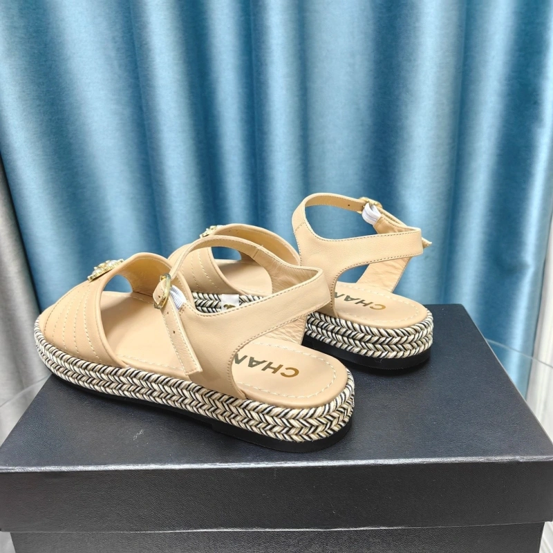Elegant Chxnxl Slippers 130421